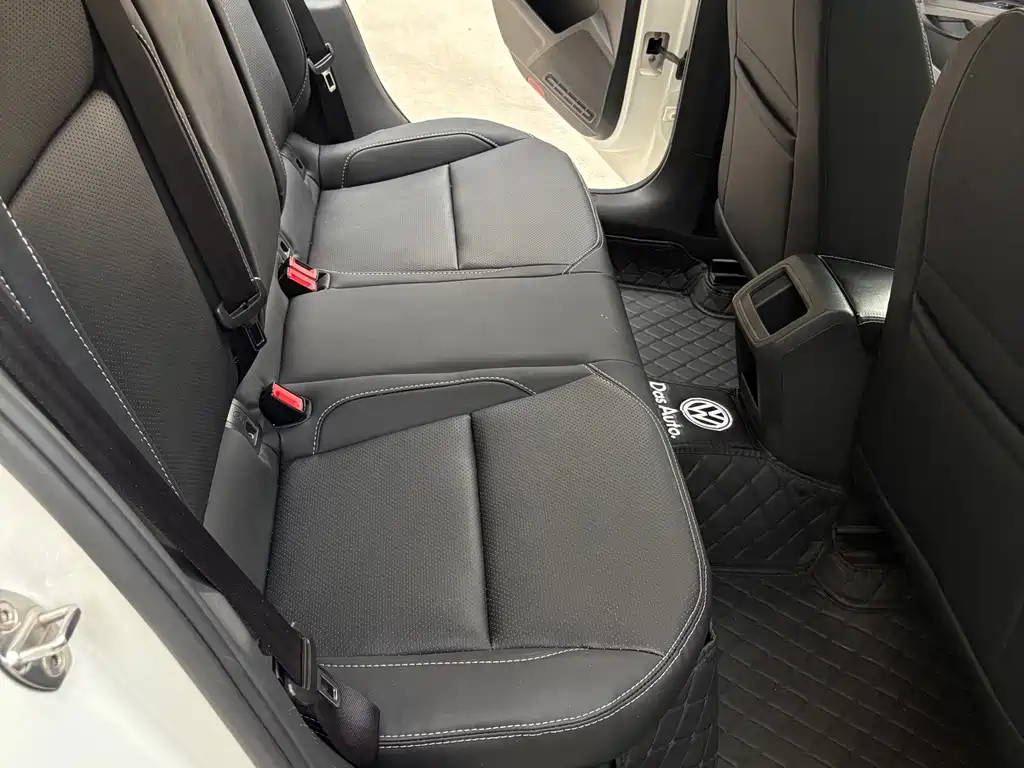 Volkswagen Lamando — миниатюра 9