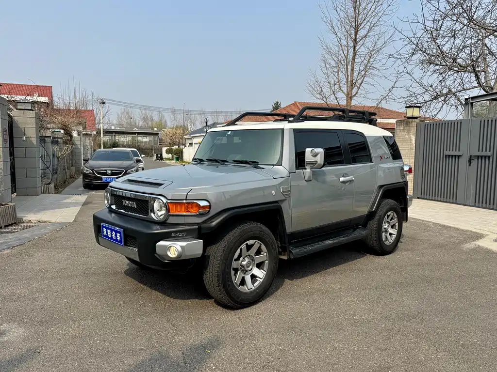 Toyota FJ Cruiser 2019