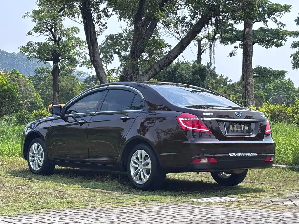 Geely Emgrand — миниатюра 6