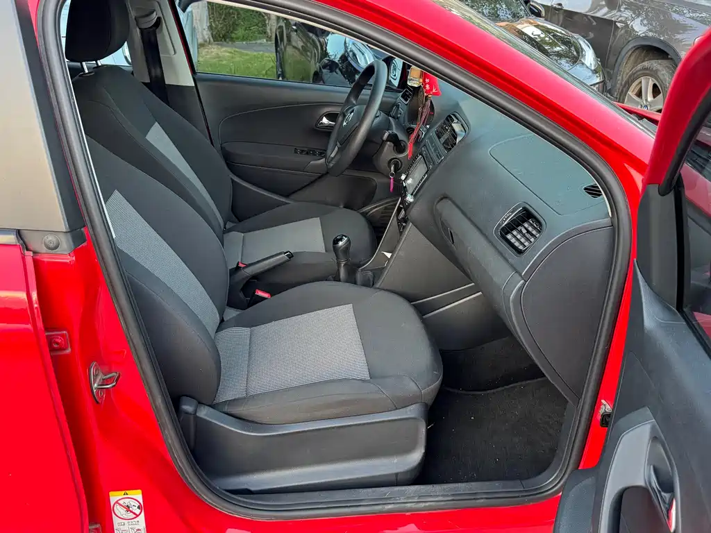 Volkswagen Polo — миниатюра 14