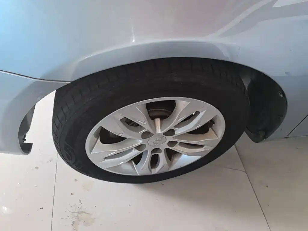 Geely Emgrand — миниатюра 23