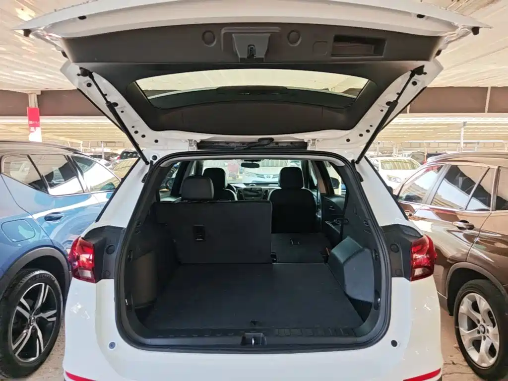 Chevrolet Equinox — миниатюра 19