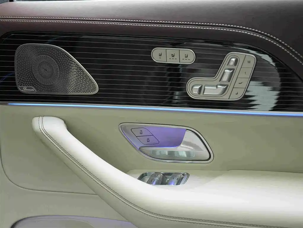 Mercedes-Benz GLS — миниатюра 20