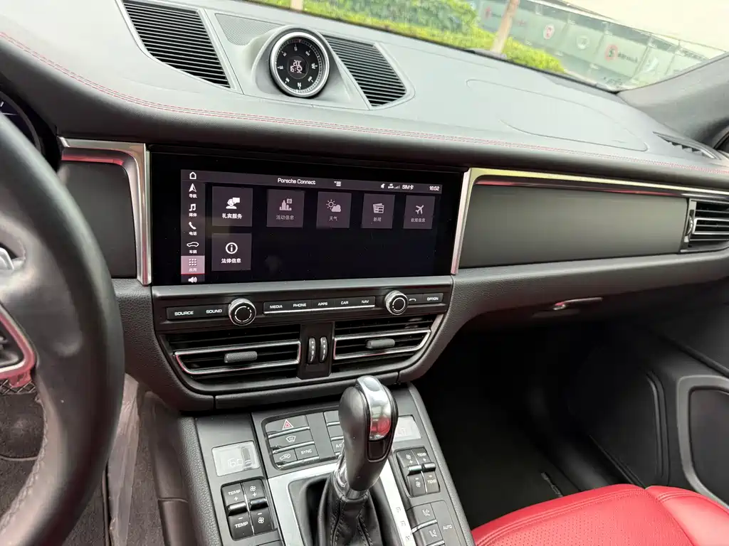 Porsche Macan — миниатюра 24