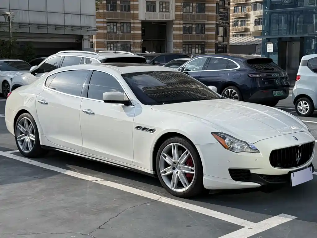 Maserati Quattroporte — миниатюра 2
