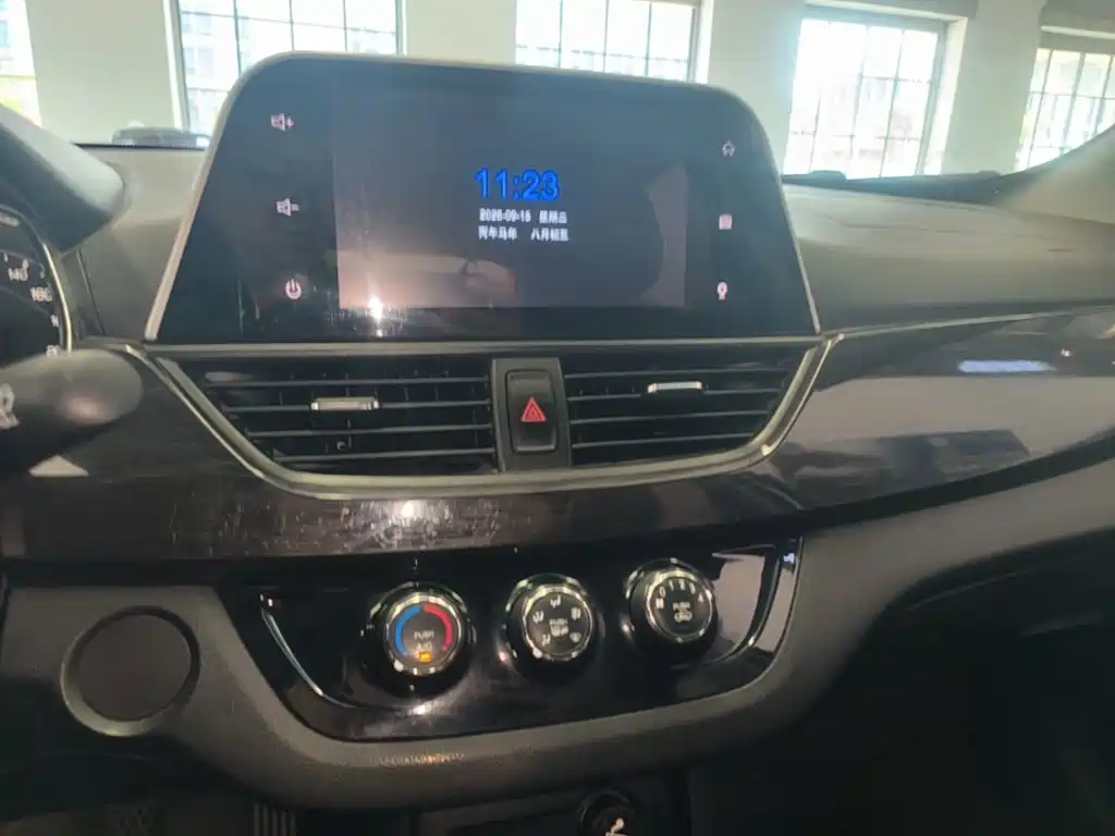 Baojun 310 — миниатюра 13