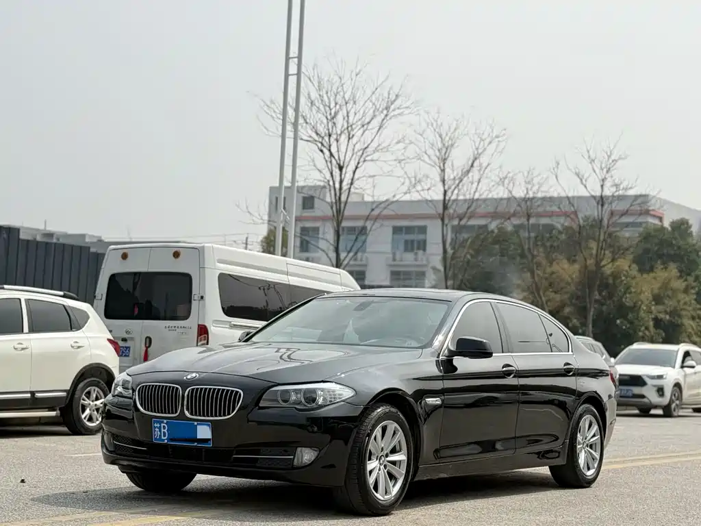 BMW 5 Series 2012