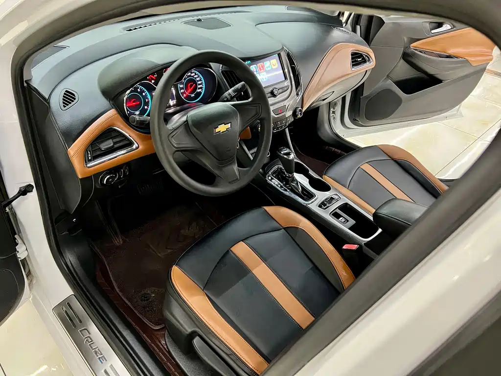 Chevrolet Cruze — миниатюра 9