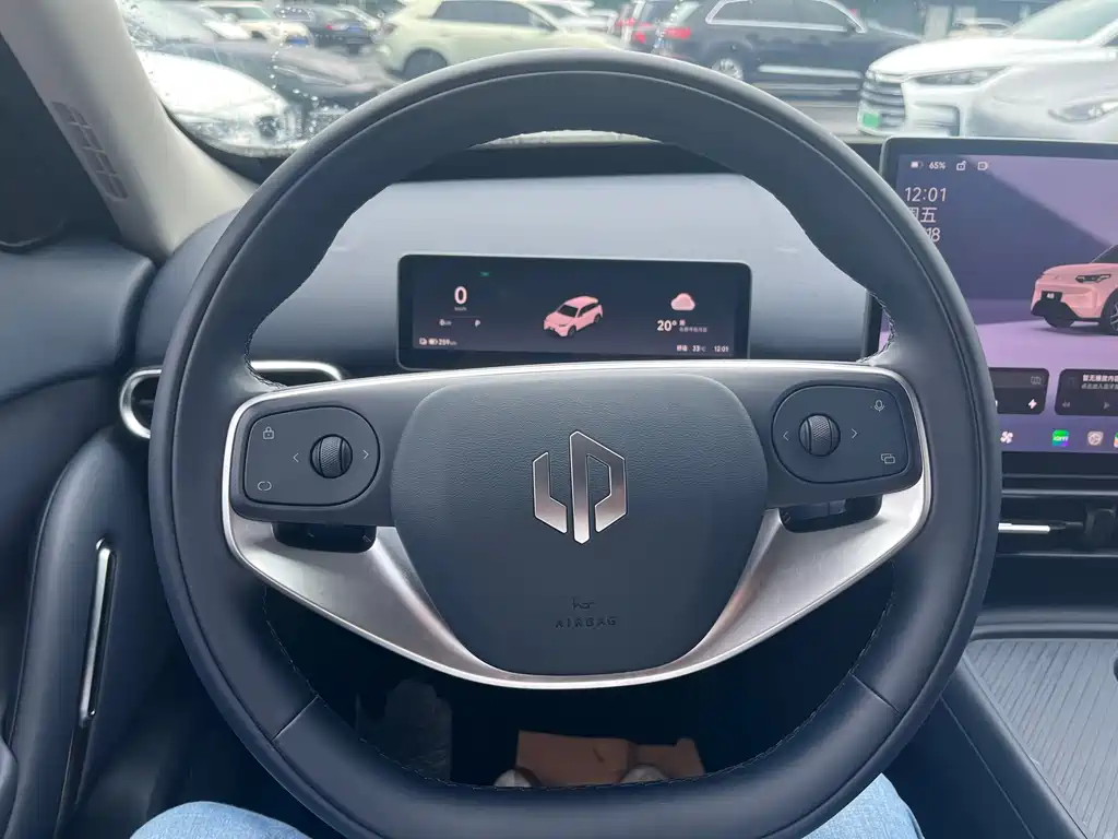 Leapmotor Leapmotor A10 — миниатюра 11