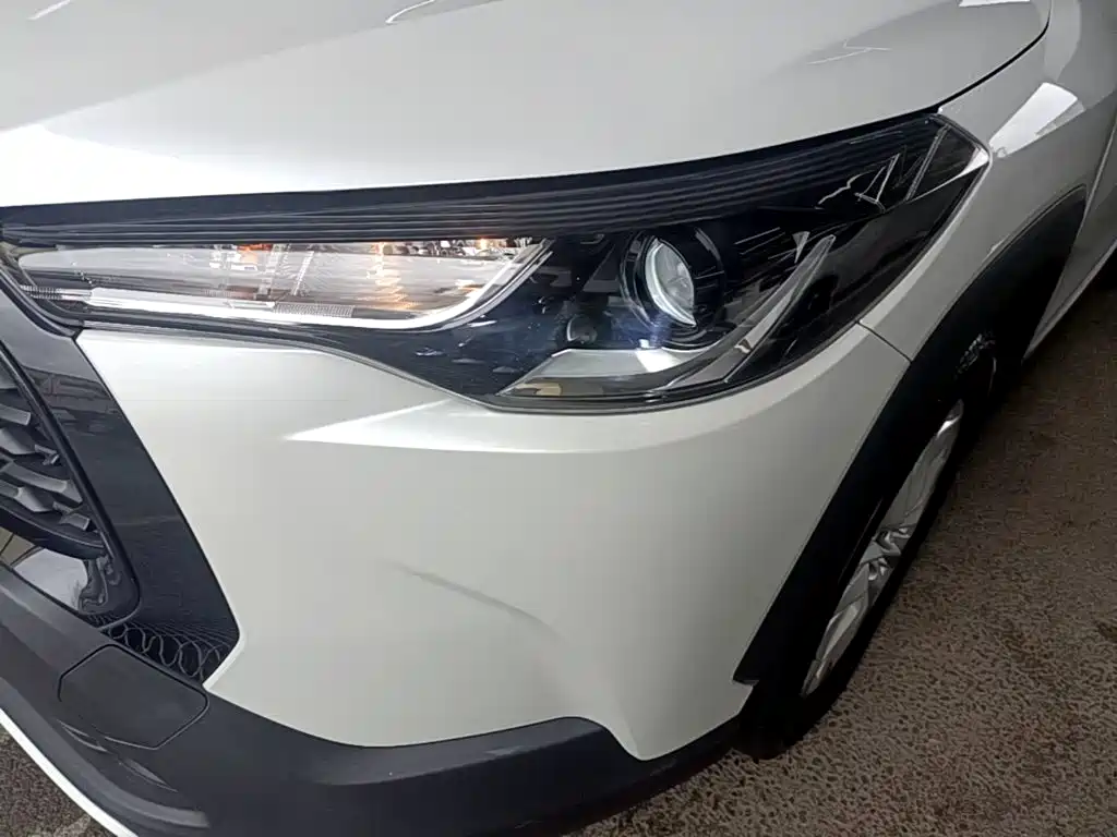 Toyota Corolla Cross — миниатюра 24