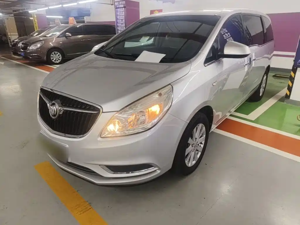 Buick GL8 — миниатюра 2