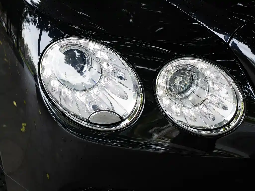 Bentley Flying Spur — миниатюра 5