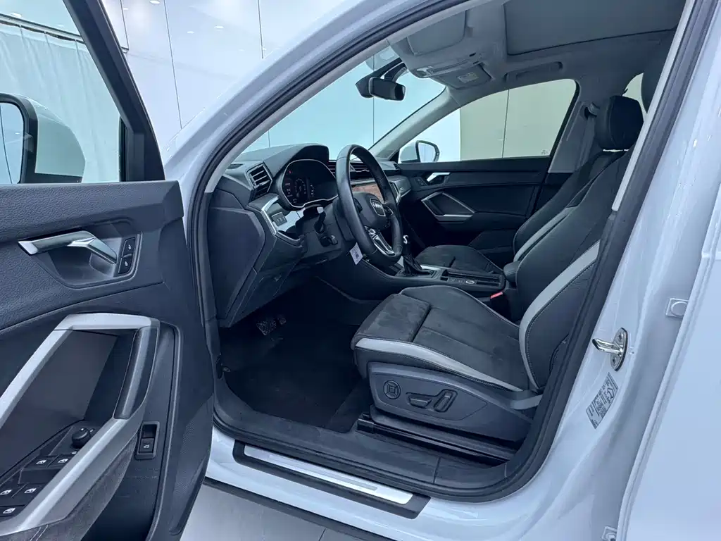 Audi Q3 — миниатюра 7