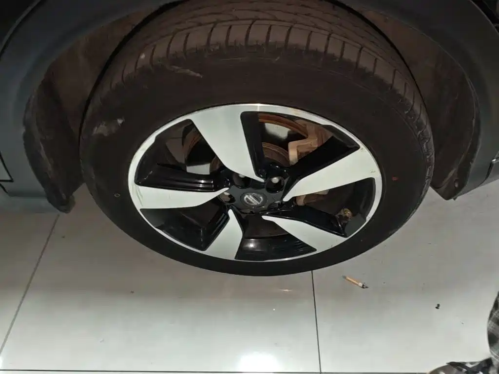 Nissan Qashqai — миниатюра 12