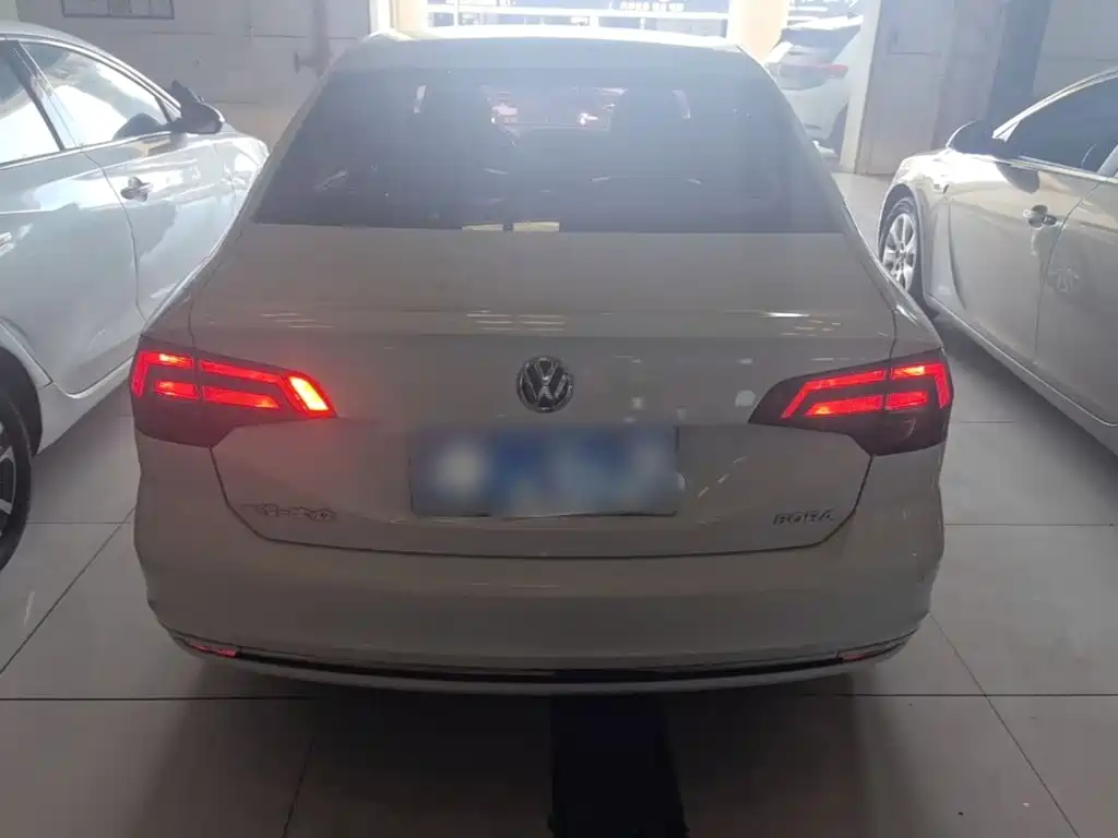 Volkswagen Bora — миниатюра 6