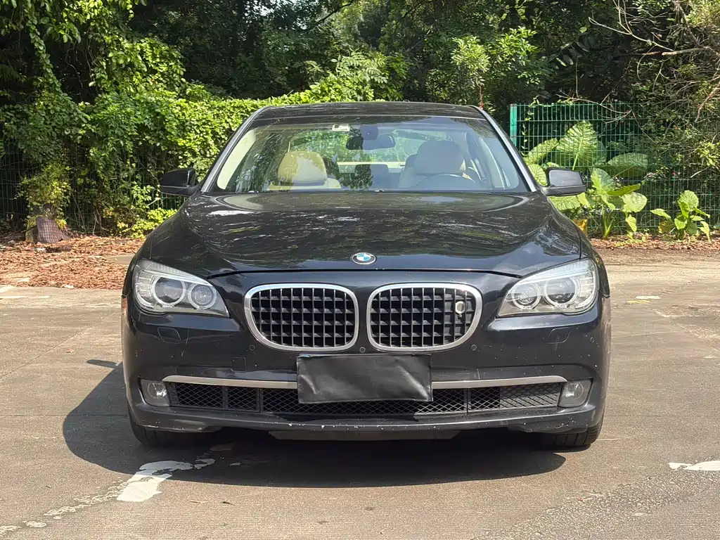 BMW 7 Series — миниатюра 16