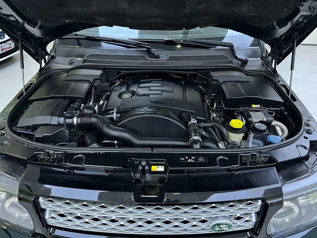 Land Rover Sport — миниатюра 9