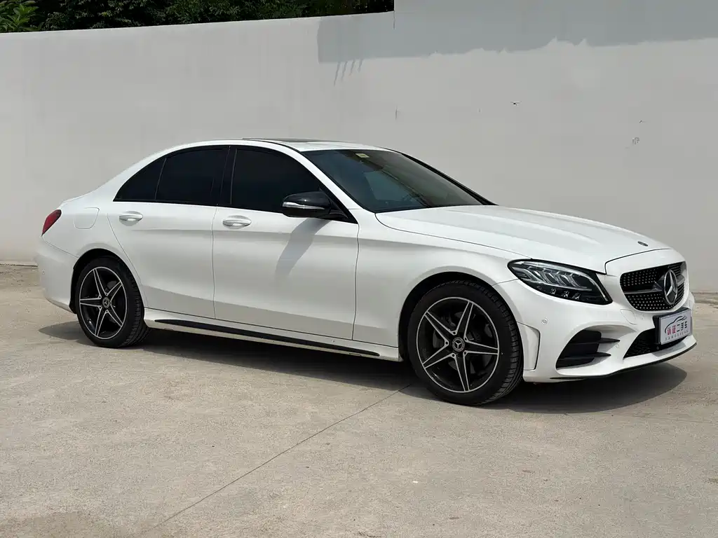 Mercedes-Benz C-Class — миниатюра 3