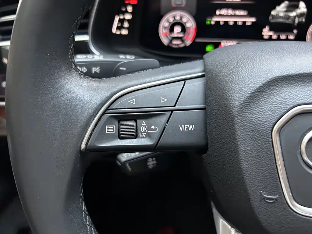 Audi Q7 — миниатюра 24