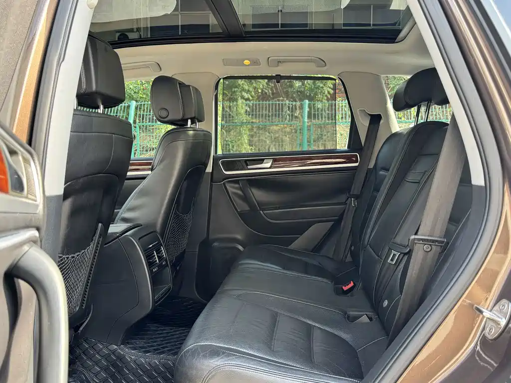 Volkswagen Touareg — миниатюра 9