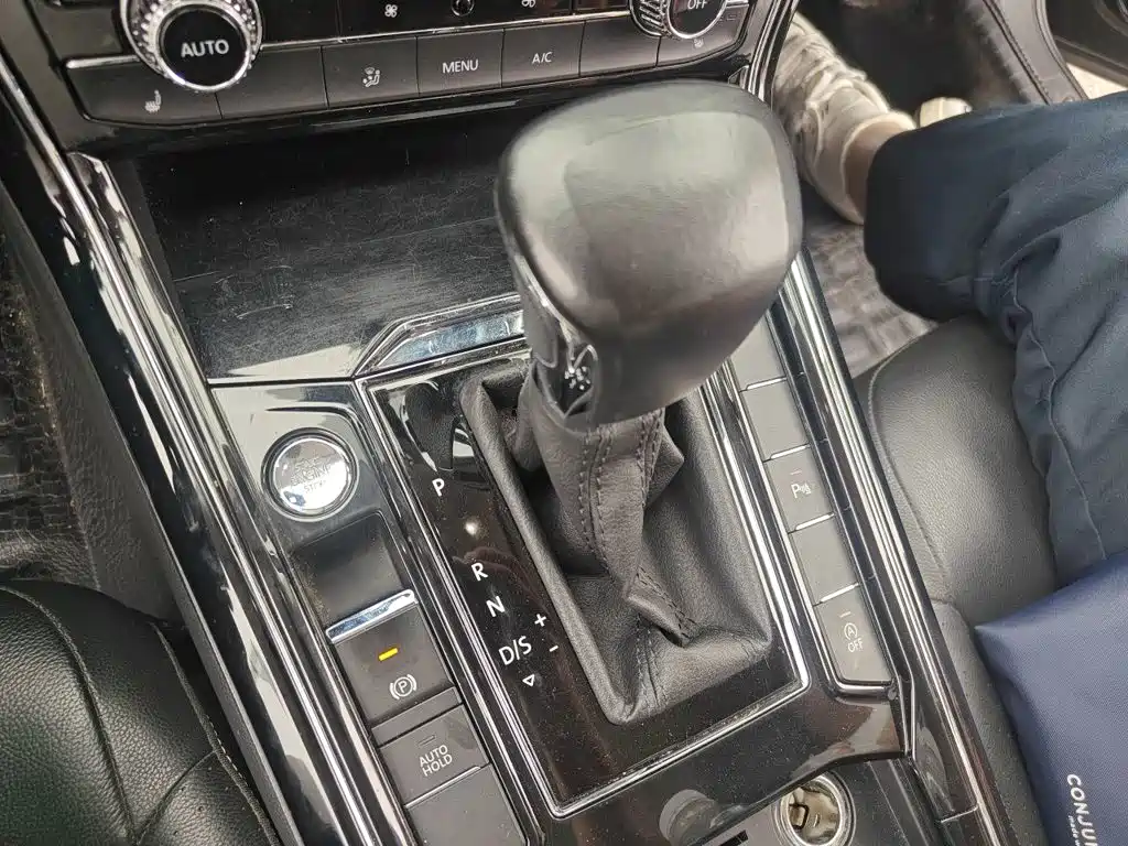 Volkswagen Phideon — миниатюра 10