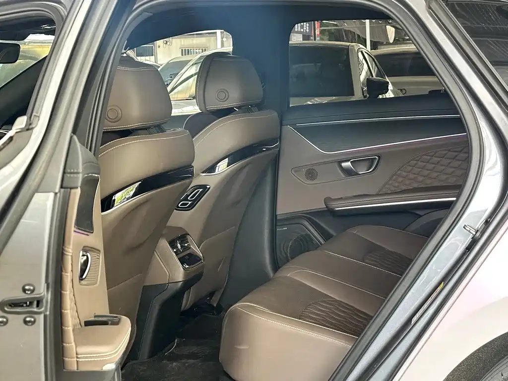 BYD Han — миниатюра 12