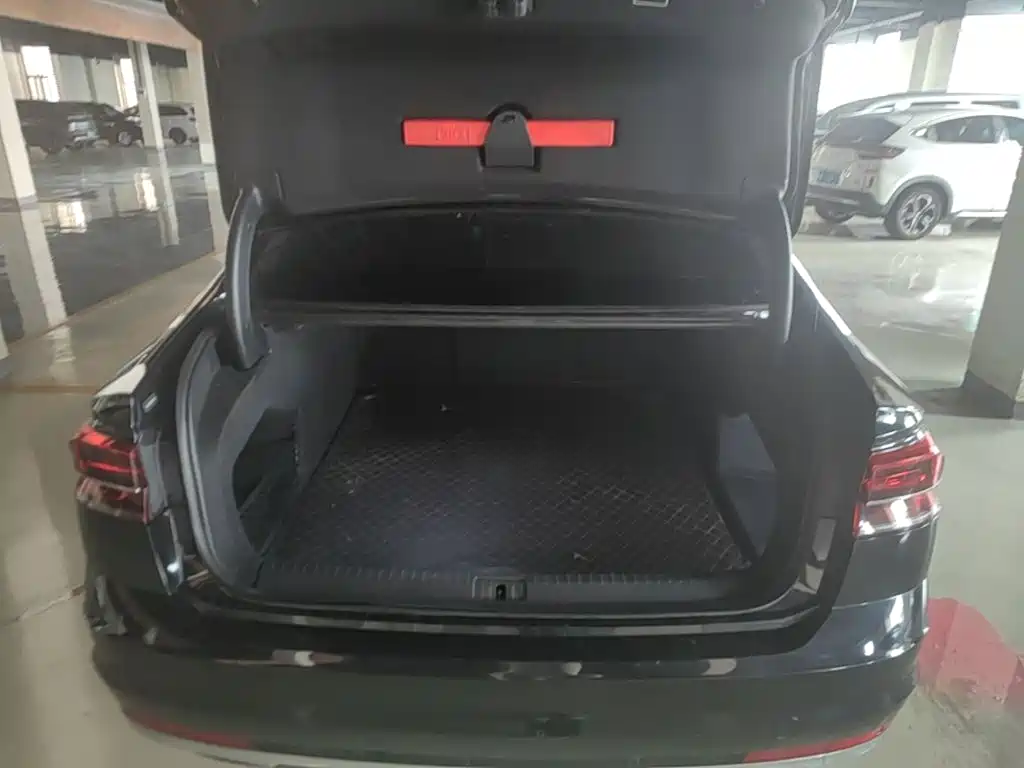 Volkswagen Phideon — миниатюра 15