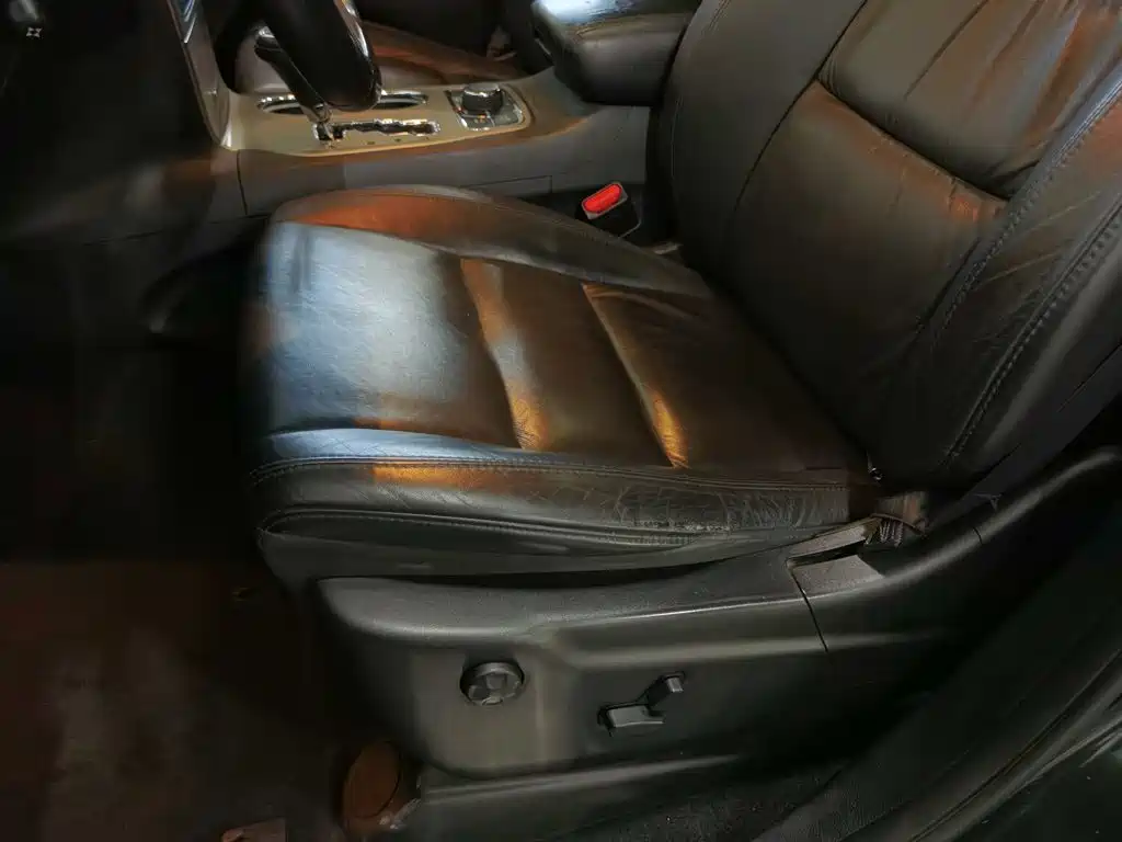 Jeep Grand Cherokee (Import) — миниатюра 20
