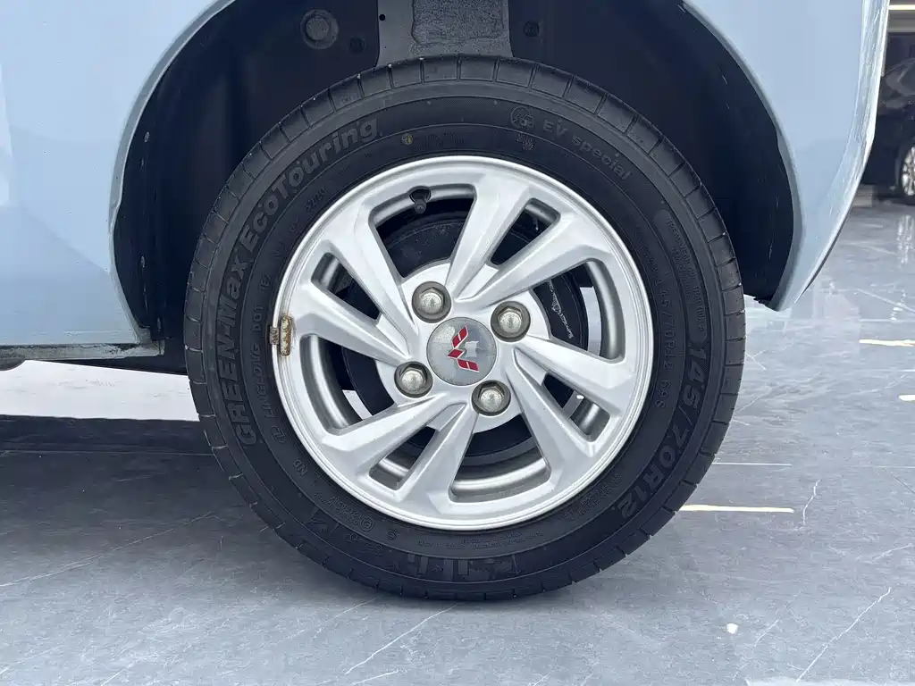 Wuling MINIEV — миниатюра 8
