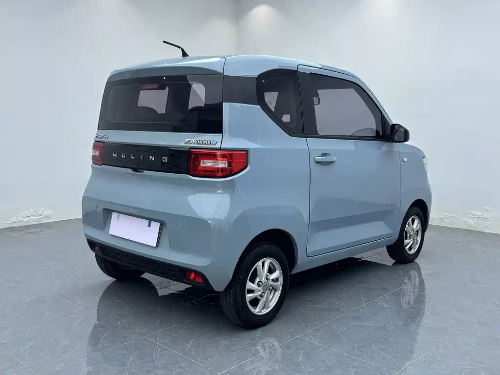 Wuling MINIEV — миниатюра 7