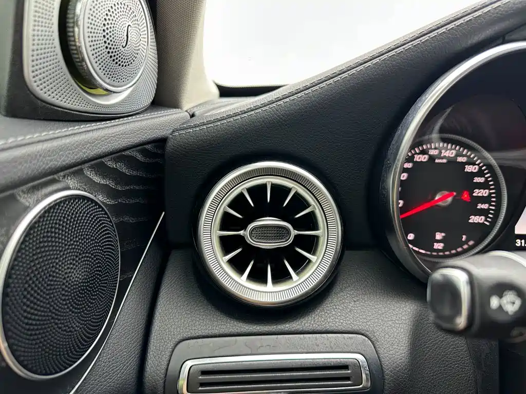 Mercedes-Benz C-Class — миниатюра 28