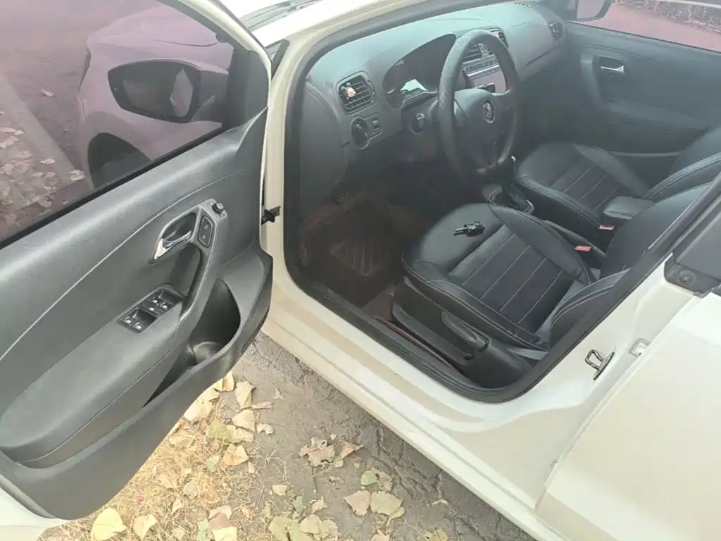 Volkswagen Polo — миниатюра 16