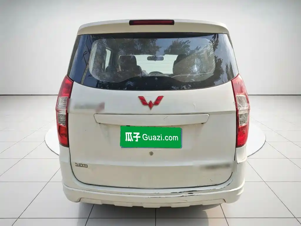 Wuling Hongguang — миниатюра 5
