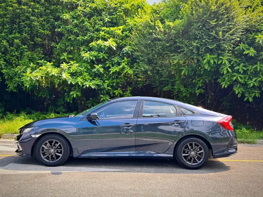 Honda Civic — миниатюра 6