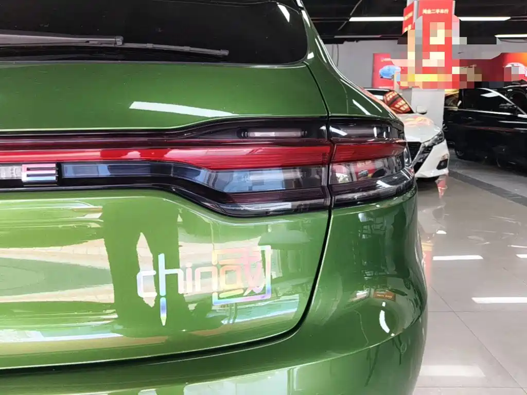 Porsche Macan — миниатюра 8