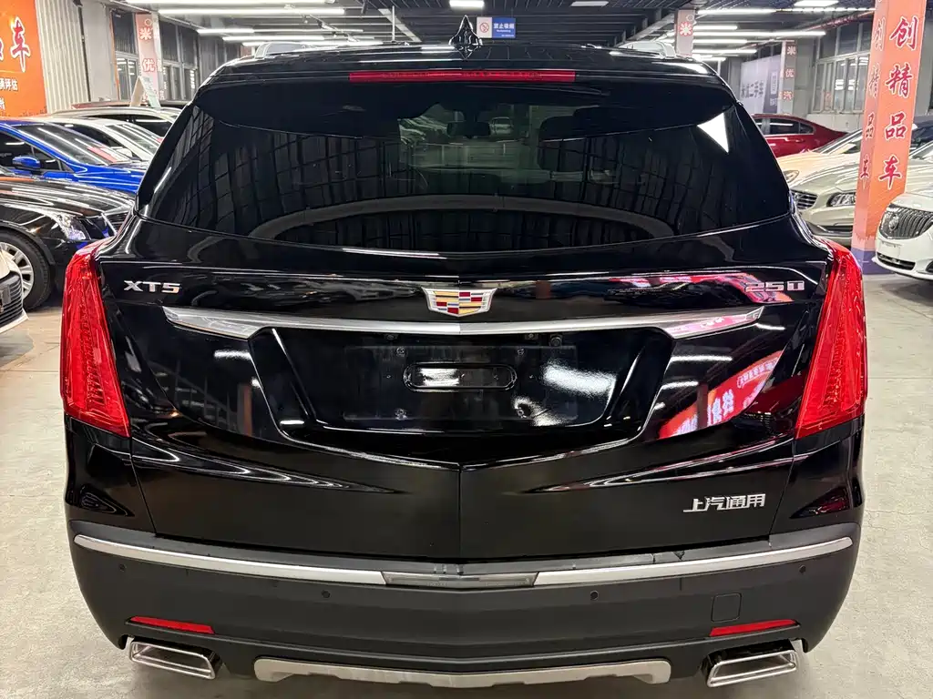 Cadillac XT5 — миниатюра 6