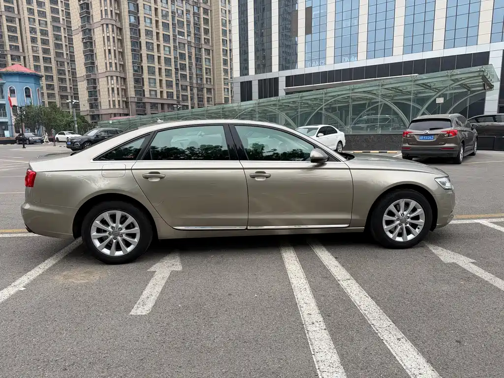 Audi A6L — миниатюра 7