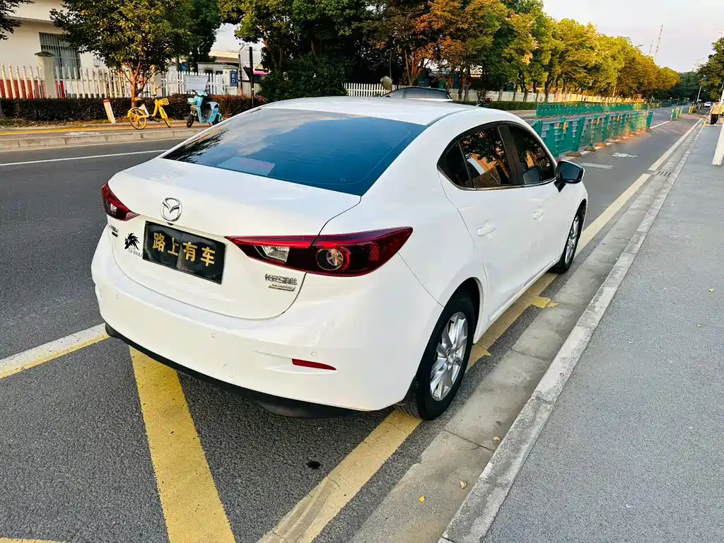 Mazda 3 Axela — миниатюра 4