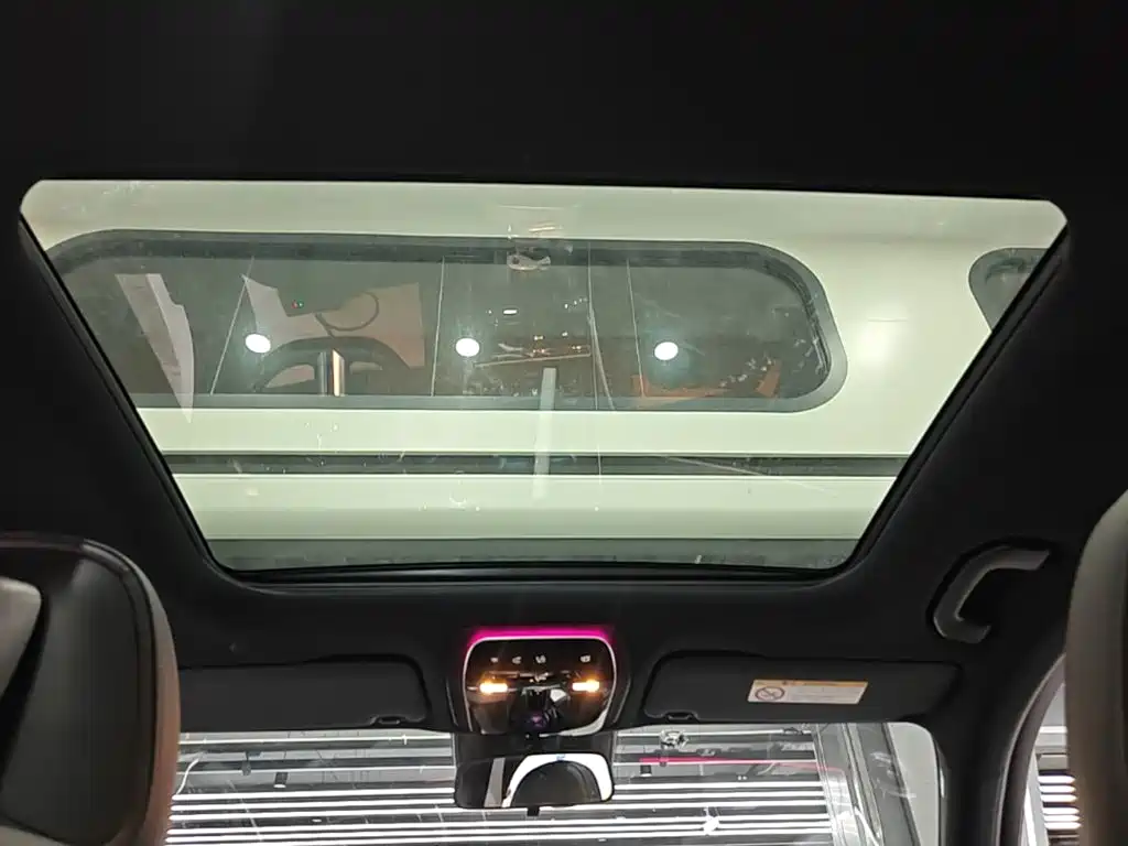 Mercedes-Benz C-Class — миниатюра 18