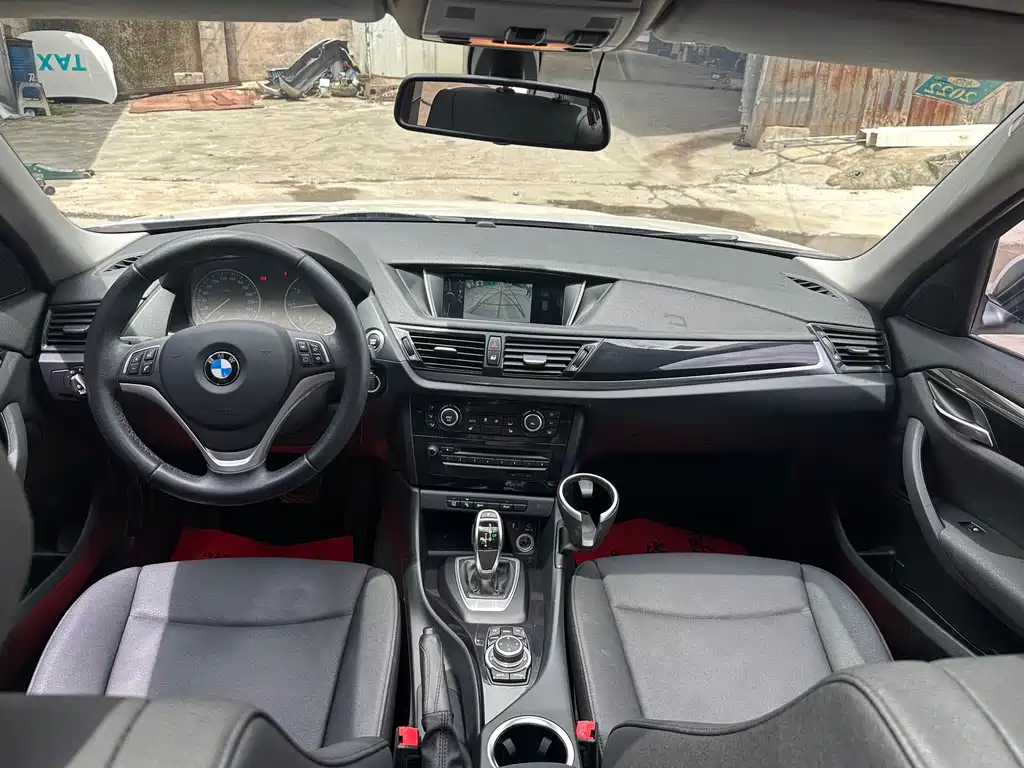 BMW X1 — миниатюра 11
