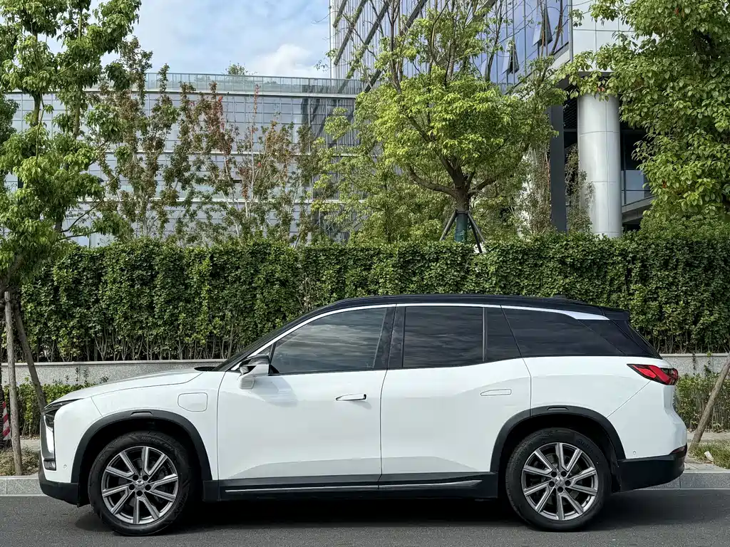 NIO ES8 — миниатюра 5