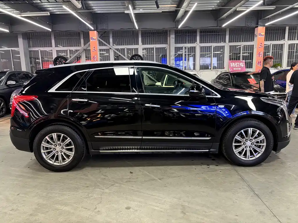 Cadillac XT5 — миниатюра 4