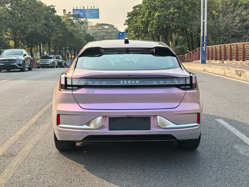 ZEEKR EXTREME KRYPTON 001