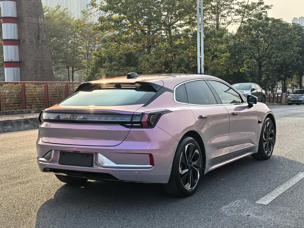 ZEEKR EXTREME KRYPTON 001