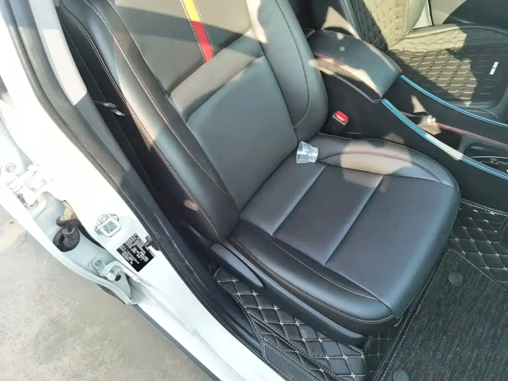 Toyota Yaris L — миниатюра 25