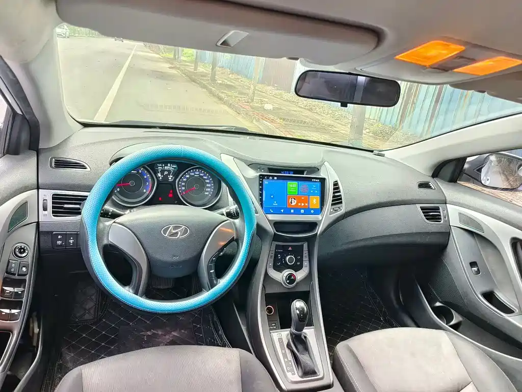 Hyundai Elantra Langdong — миниатюра 9