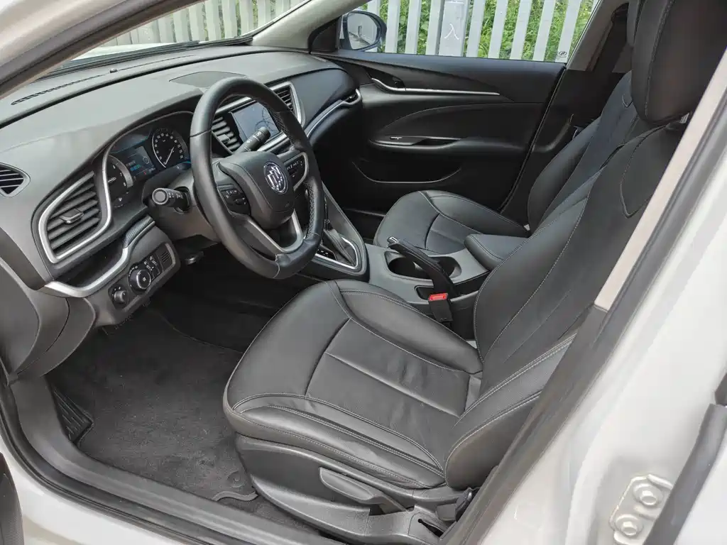 Buick Excelle — миниатюра 7