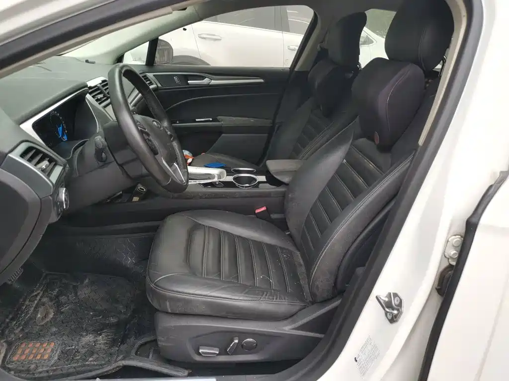 Ford Mondeo — миниатюра 11