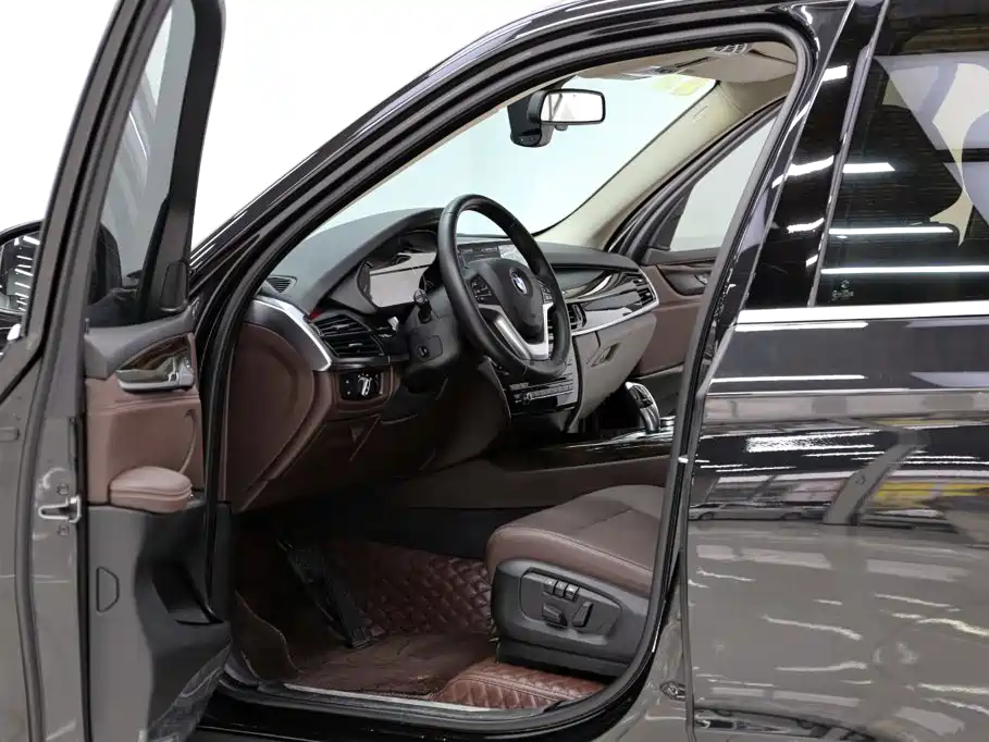 BMW X5 (Import) — миниатюра 5