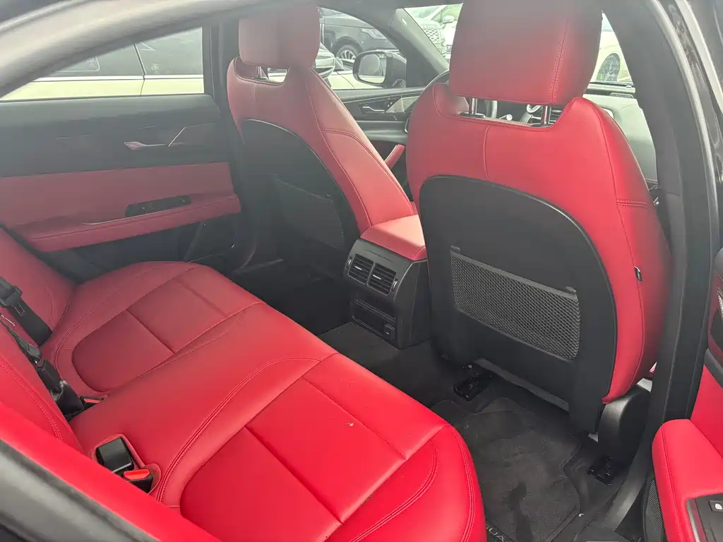 Jaguar XEL — миниатюра 8